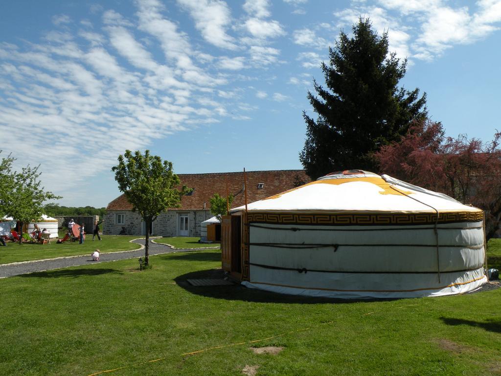 Yourte Nomade-Lodge Les Ecrennes Eksteriør bilde