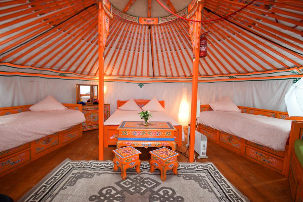 Yourte Nomade-Lodge Les Ecrennes Eksteriør bilde